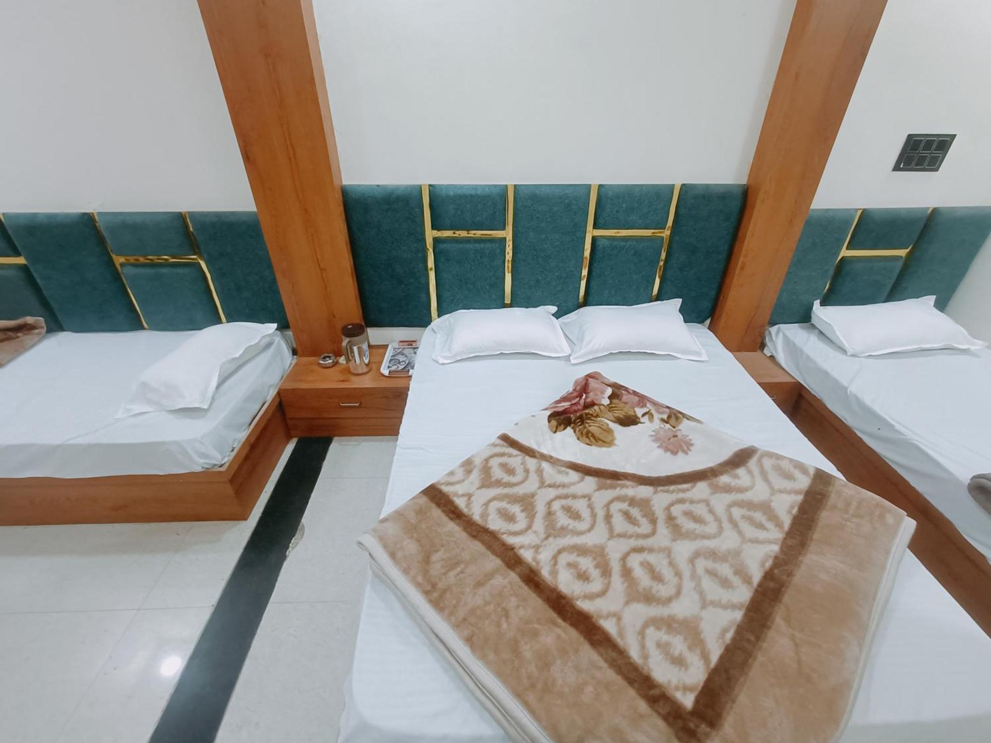Hotel Shreem Удджайн Екстер'єр фото